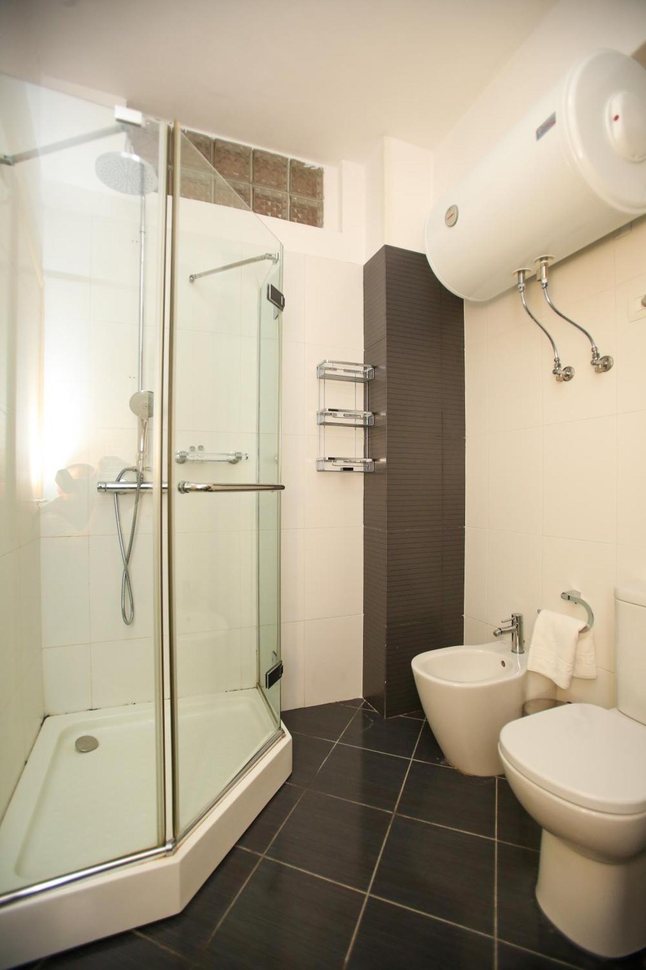 Appartement Imperial Visar Hannover Vlorë